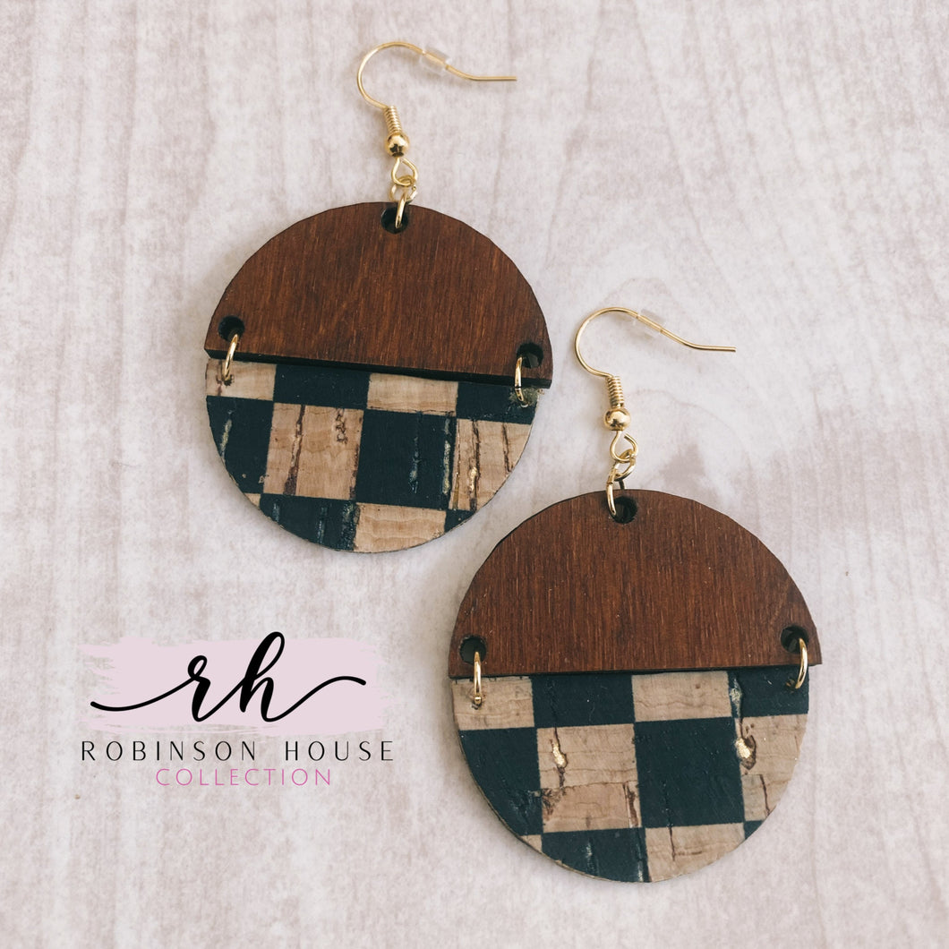 Hinged Disc Wood Earrings - Checkered Cork
